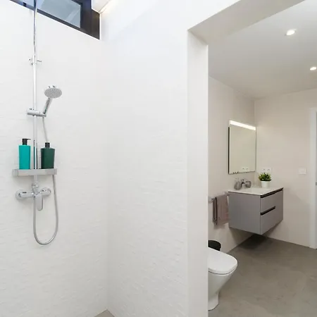236 - Casa Yasmine By Now Ltd * Playa Blanca